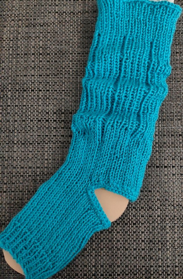 Yoga Socken in blau in Solingen