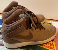 Nike Air-Turnschuhe zu verkaufen (EUR-Größe 44,5 cm) Frankfurt am Main - Ginnheim Vorschau