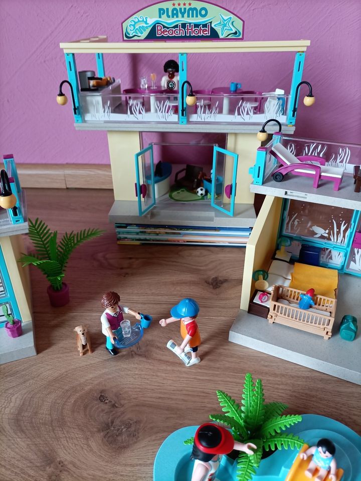 PLAYMOBIL - 70434 Beach Hotel + 9866 Bungalow zum Ferienhotel in Gudensberg