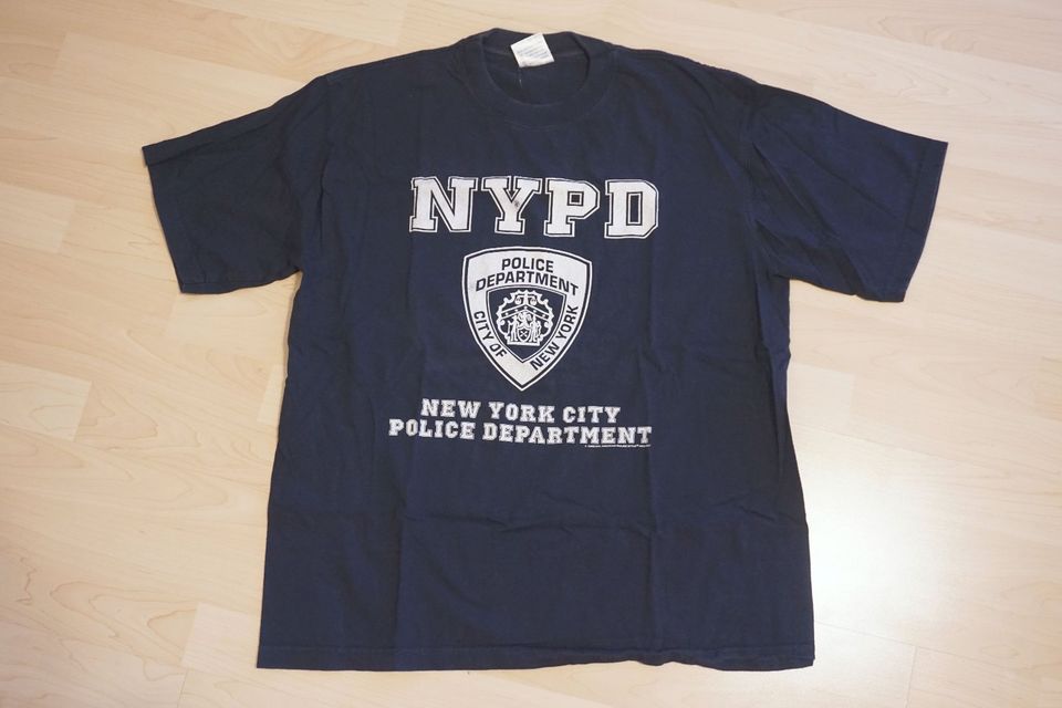 ⭐ NYPD T-Shirt dunkelblau New York Police boss nike adidas puma in Frankfurt am Main