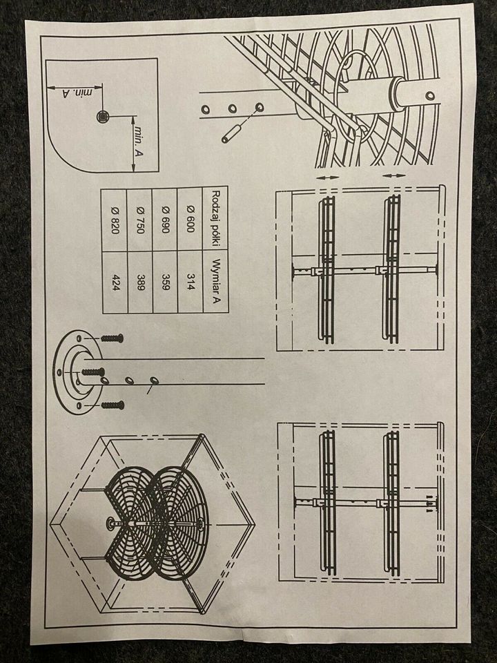 Drehkarussell Eckschrank in Carlsberg