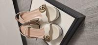 Gucci Marmont Römersandalen –Weiß Gr. 37,5, 38  Leder – Neuwertig Baden-Württemberg - Karlsruhe Vorschau