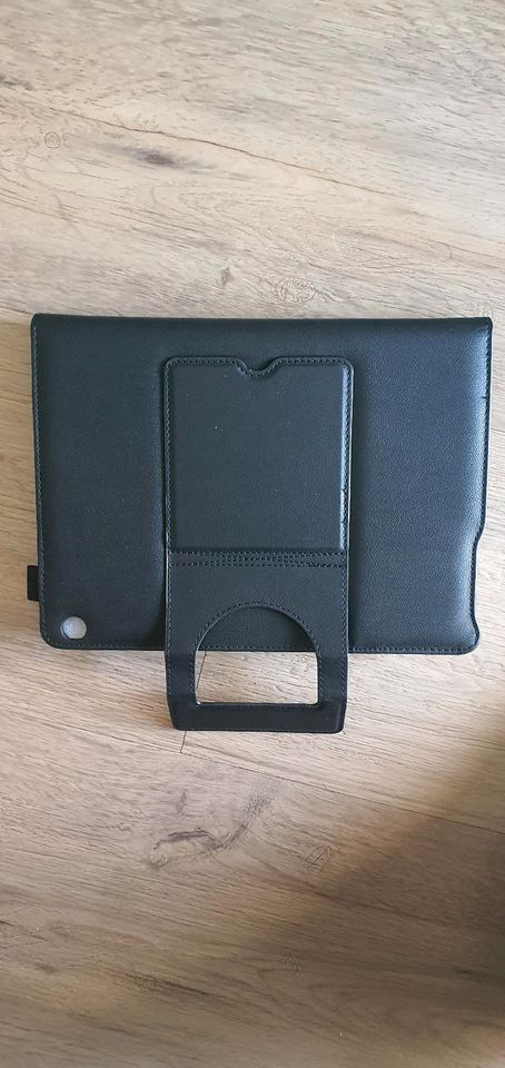 Tablet Tasche Keyboard Tastatur Bluetooth Leder in Düsseldorf