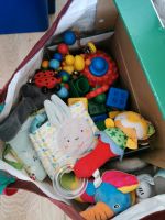KruschtelKiste mit Babyspielzeug Hessen - Mühlheim am Main Vorschau