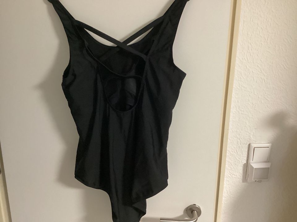 Damen Badeazug in Schwarz, Gr. 4XL, Fast wie Neu! in Bergenhusen