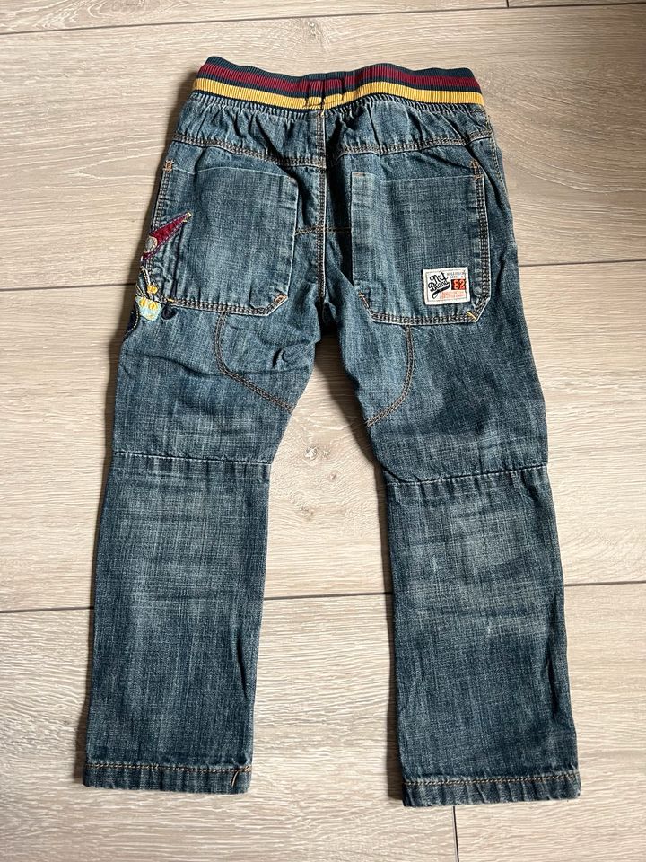 Bekleidungspaket Jeans Junge 92 in Kronau