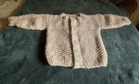 Baby Strickjacke, handgestrickt, neu Niedersachsen - Großefehn Vorschau