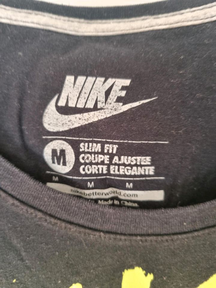 Nike Oberteil Größe m in Hannover