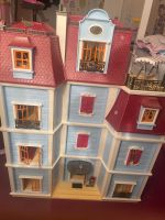 Playmobil großes Puppenhaus / Haus mit Zubehör Berlin - Biesdorf Vorschau