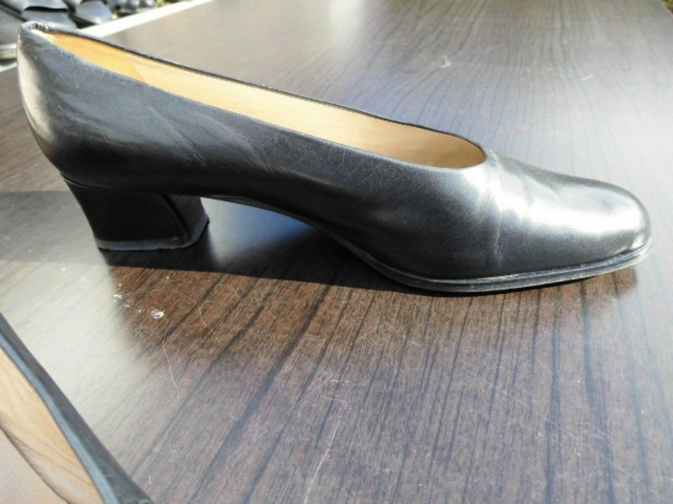 Görtz Leder Pumps Gr. 40 1/2 schwarz Damen Schuhe Vintage in Flensburg