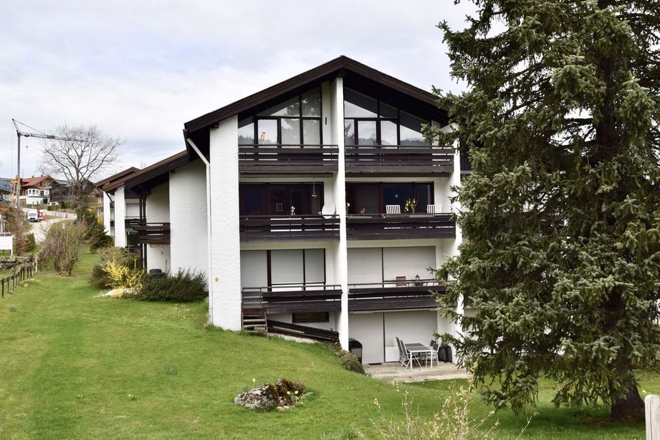 Toller Panorama Bergblick - helle renovierte 3-Zimmer Wohnung in Oberstaufen - Steibis zu verkaufen in Oberstaufen