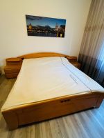 Verkaufe Ein Bett mit Matratzen+ Nachttische+ Schrank Baden-Württemberg - Pforzheim Vorschau