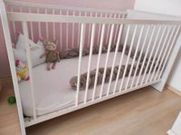 Baby-Bett mit Matratzen Baden-Württemberg - Villingen-Schwenningen Vorschau