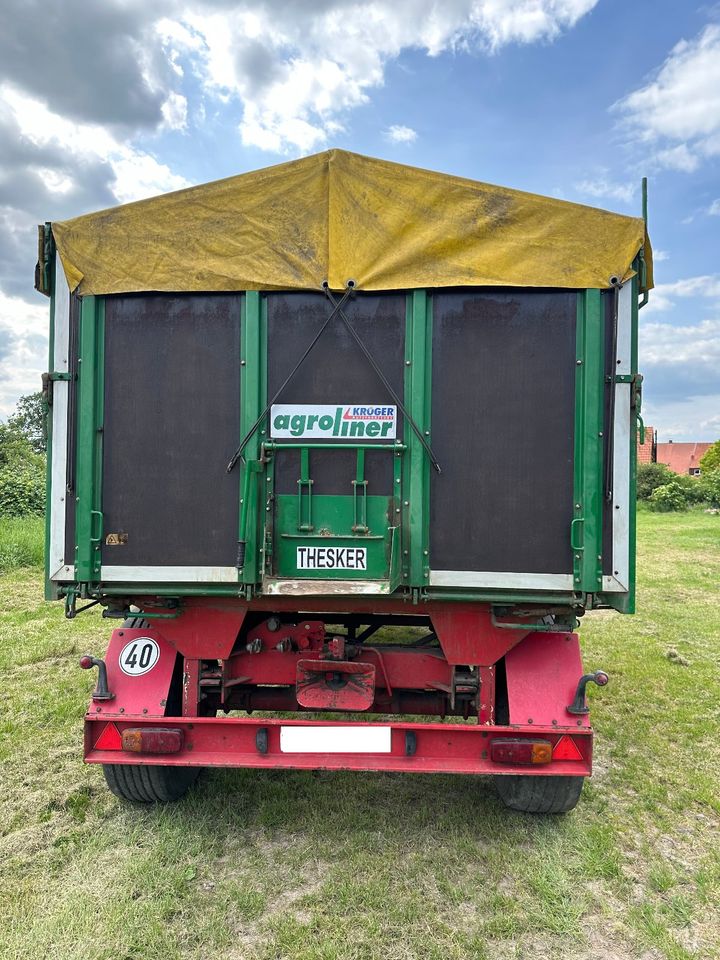 Kröger Agroliner HKD 302 Dreiseitenkipper 18 Tonner in Schweringen