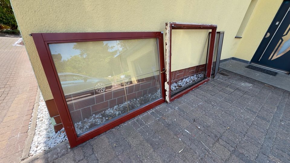 Holzfenster mit Doppelverglasung und insektenschutz in Lichtenau