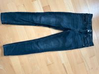 C&A Jeans schwarz Gr. 140 Baden-Württemberg - Rechberghausen Vorschau