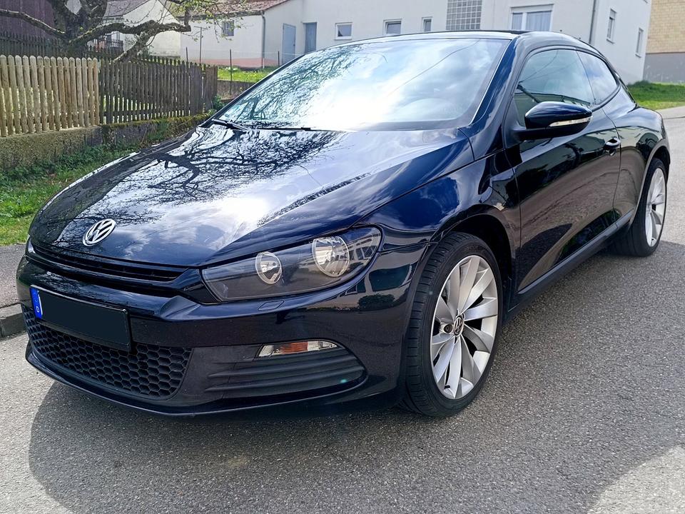 VW Scirocco⭐️TÜV⭐️ 160PS Sport Black Edition Klima SHZ PDC BC in Erbach