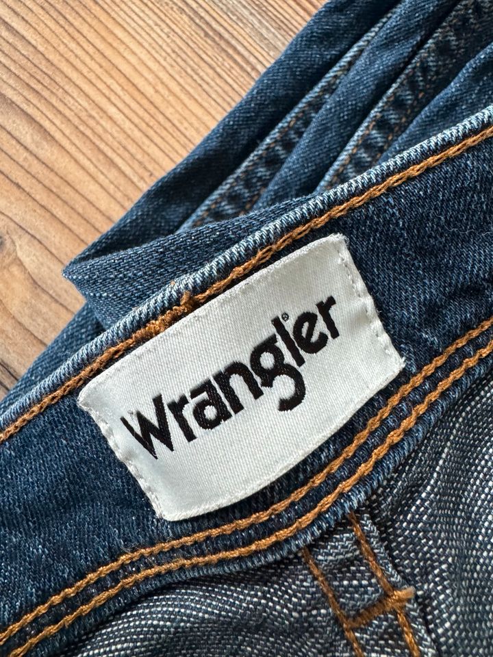Wrangler Jeans - Texas Slim - Blau, kaum getragen - 42/34 in Kreuztal