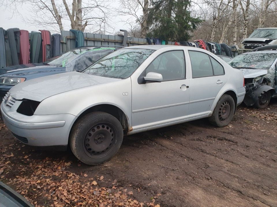 VW Bora Schlachtfest Ersatzteile Einzelteile Silber Bj.2000 in  Niedersachsen - Bremervörde | Ersatz- & Reparaturteile | eBay Kleinanzeigen  ist jetzt Kleinanzeigen