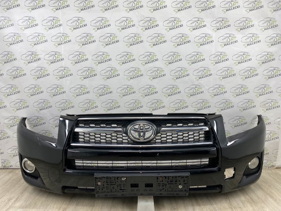 Stoßstange Vorne Toyota RAV 4 III Modell Schwarz Beschädigt in Philippsburg