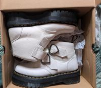 Dr. Martens Devon Heart, weiß, Größe 41 Nordrhein-Westfalen - Haan Vorschau