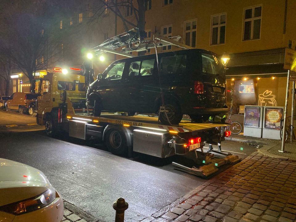 Abschleppdienst, Pannenhilfe, Transport, Bergung, Kran 24/7 in Berlin