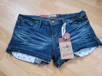 Jeansshorts Fishbone Gr. L *NEU * Dresden - Blasewitz Vorschau