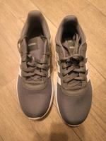 Adidas grau. Gr.40 2/3. Neu! Köln - Chorweiler Vorschau
