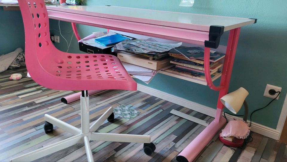Kinder Schreibtisch inkl. Stuhl in Ahrensfelde