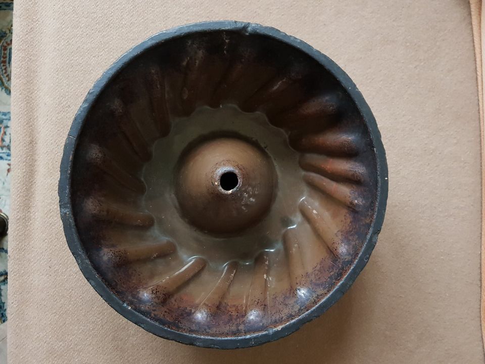 ★ Antike Backform Guglhupf Kuchenform Keramik Steingut ★ braun in Sprakel