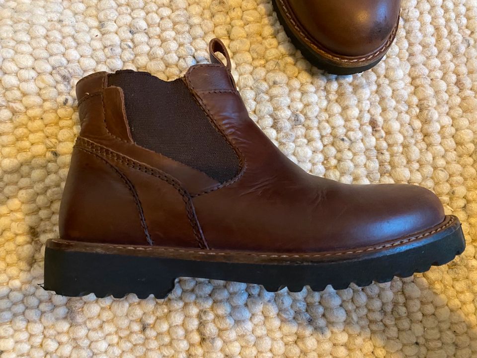 Zara Kids Boots Leder braun Stiefel Chelsea 31 32 in Frankfurt am Main