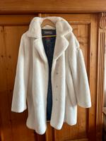 Frieda & Freddies Jacke Kunstpelz Mantel beige 46/XXL neuwertig Stuttgart - Stuttgart-Nord Vorschau