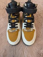 s.Oliver high top Sneaker 39 Gold Beige weiß Köln - Bayenthal Vorschau