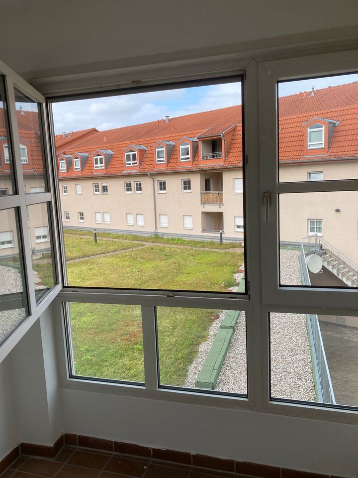 Bezugsfertig! Möblierte 2-Raum Wohnung mit Balkon nahe Leipzig in Markranstädt