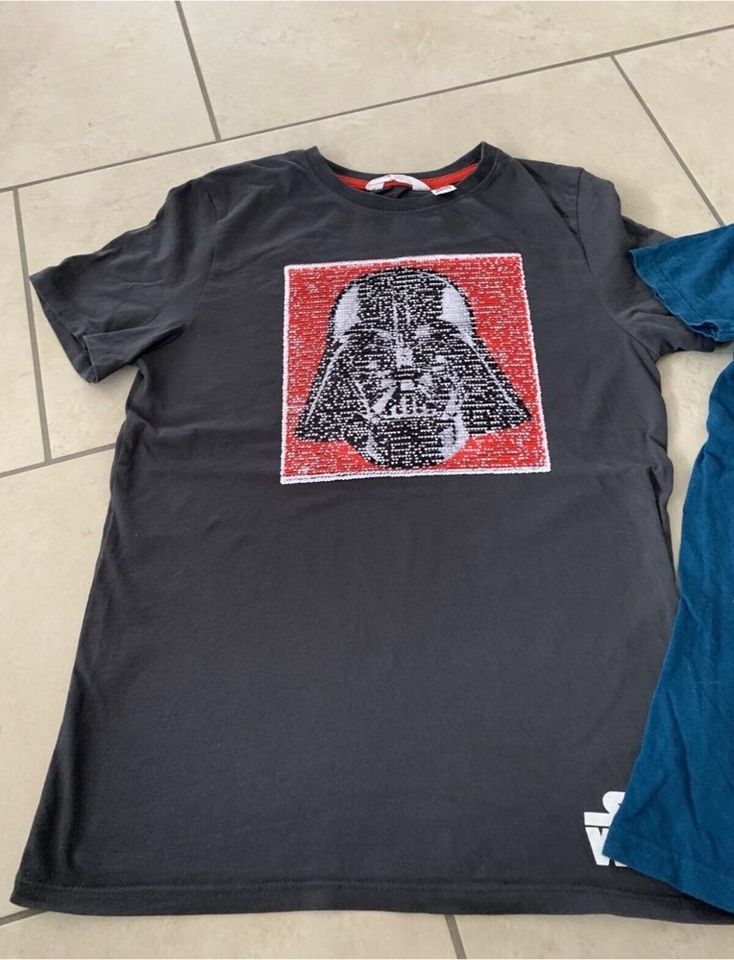 2 Tshirts Star Wars , Größe 158/164, Pailetten in Roding