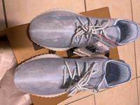 Yeezy Boost 350 hellblau Gr 42 Bayern - Neusäß Vorschau