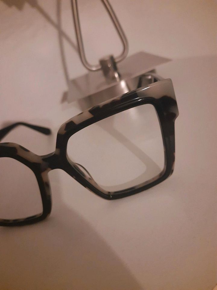Neu! Oversize Unisex Brille in Lübeck