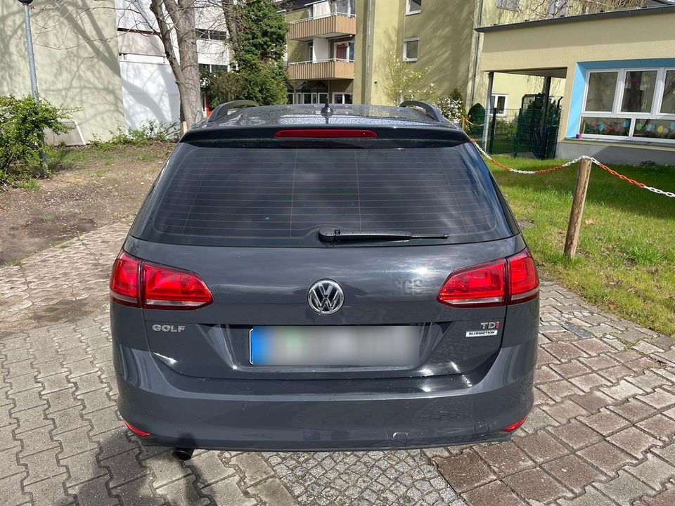VW Golf 7 TDI 1.6 Kombi in Berlin