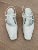 Gabor Schuhe Hochzeit Braut Bride weiß Gr. 4 / 37 Baden-Württemberg - Reutlingen Vorschau