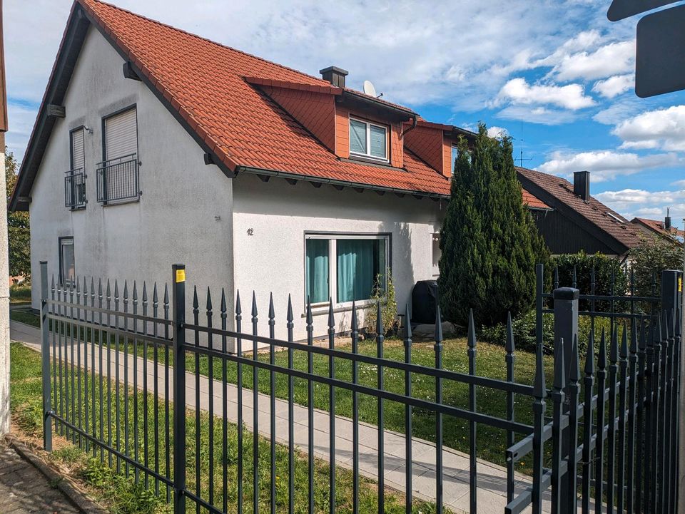 Haus mit zwei Wohnungen zu verkaufen.. in Haßfurt