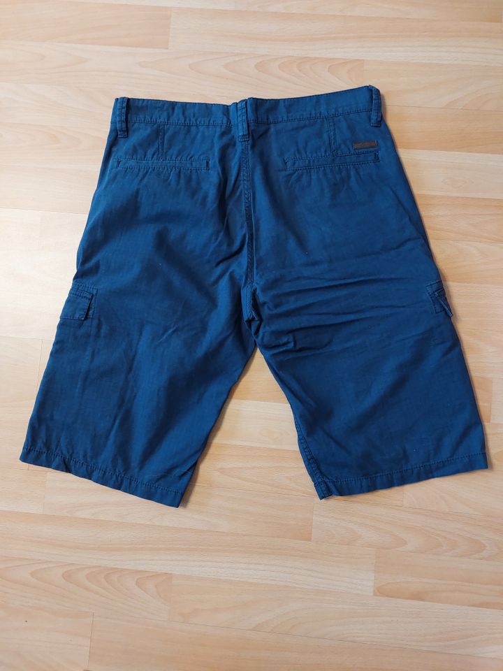 blaue Shorts für Jungs / Männer Gr. 29 in Augsburg
