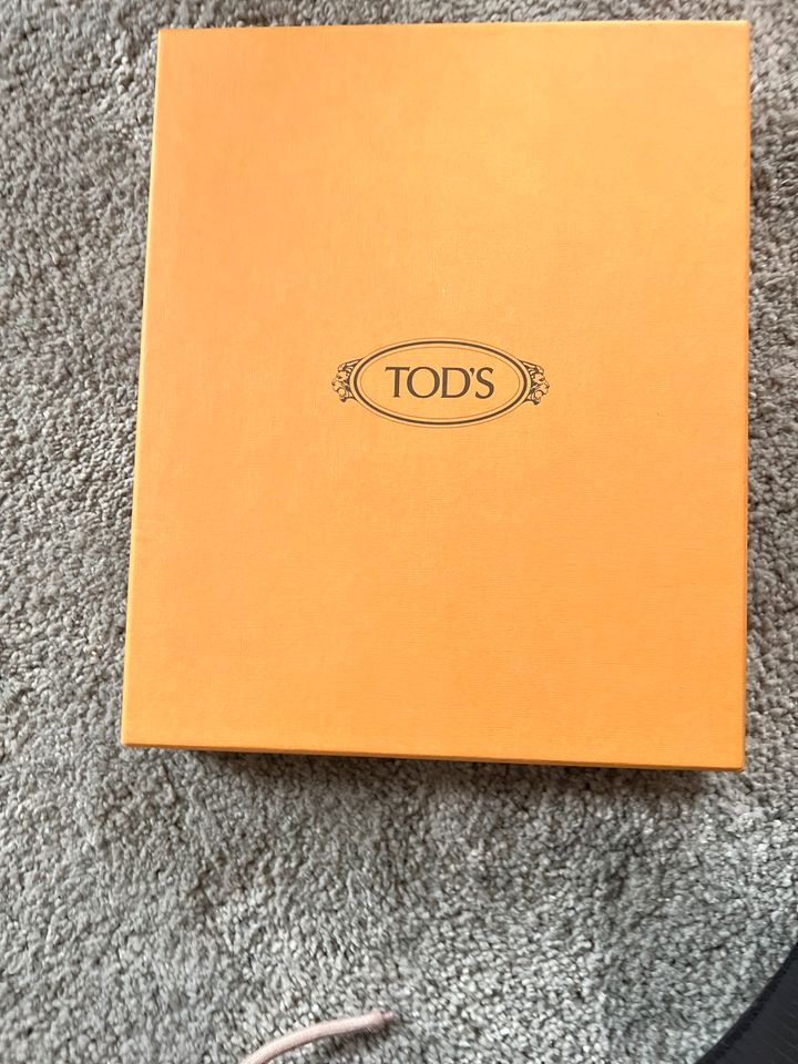 Tod‘s Ipad-Hülle dunkelblaues Leder neu! in Marbach am Neckar