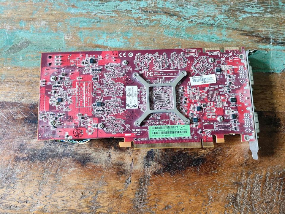 ASUS Radeon HD3850 CoH (256mb Single Slot) in Rellingen