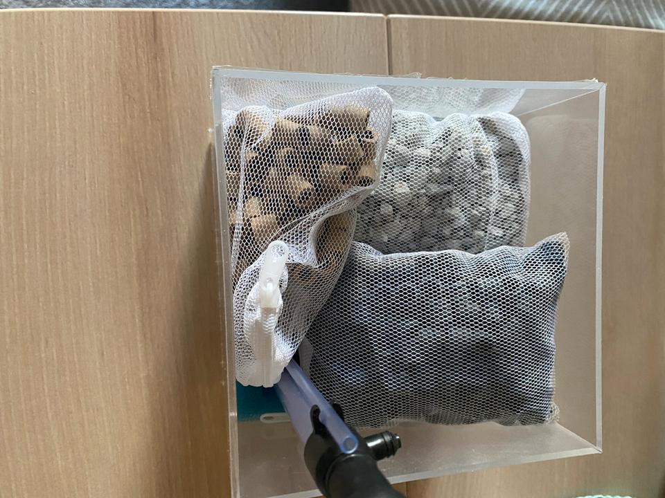 Aquarium Innenfilter wird betrieben mit Luftpumpe, inkl. Medien in Berlin