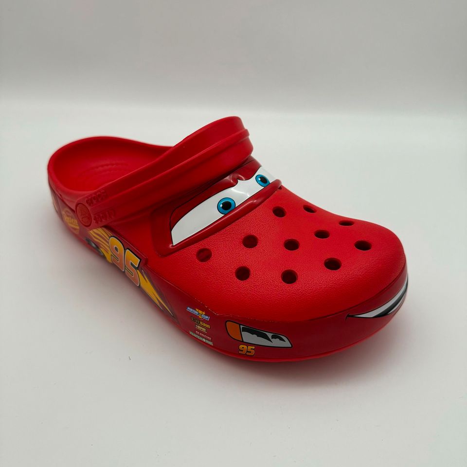 Crocs Classic Clog Lightning McQueen EU 36-37 NEU in Gars am Inn