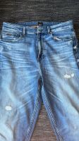 Tapered fit  Boss jeans Größe 32/34 Berlin - Neukölln Vorschau