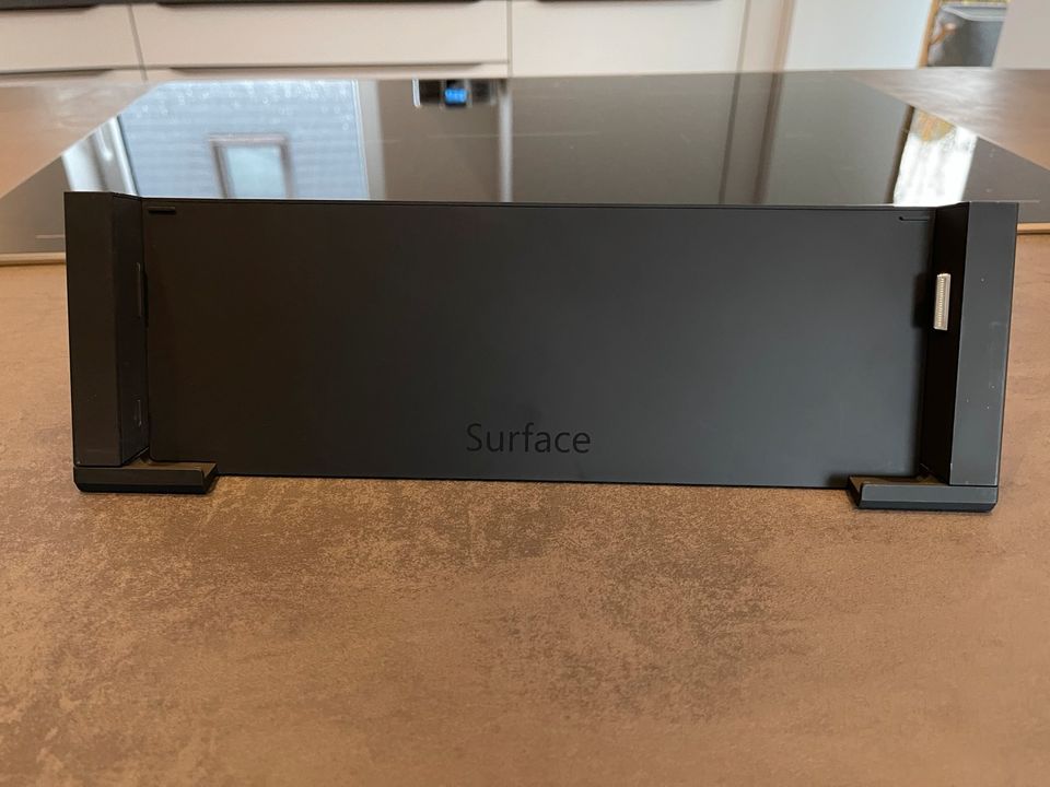 Microsoft Surface Pro 1664 Docking Station in Dortmund