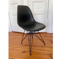 6x Stuhl schwarz Replica Vitra Eames Chair Eifelturm DSR Friedrichshain-Kreuzberg - Friedrichshain Vorschau