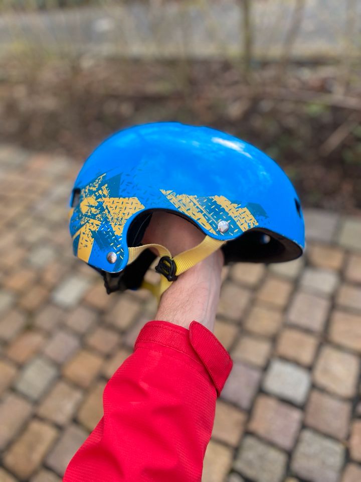 Uvex Kid 3 Fahrradhelm Kinder auch zum Skaten in Bonn