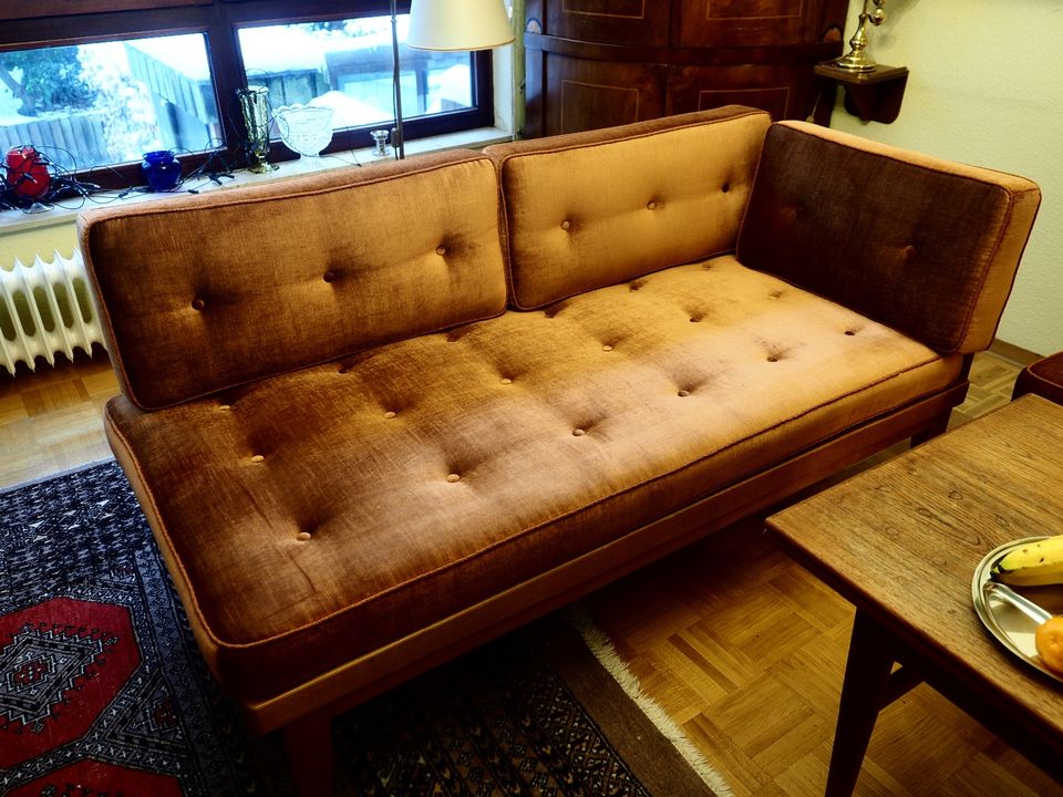 2 Design Sofas (Ecksofa / Schlafsofa) 60er Jahre in Hamburg